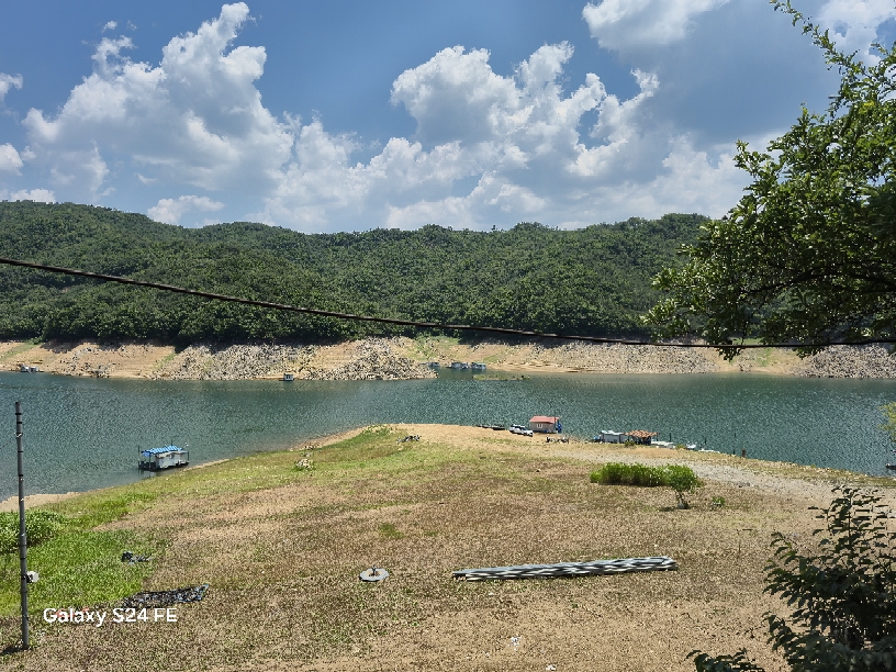 충주호 서운낚시터
