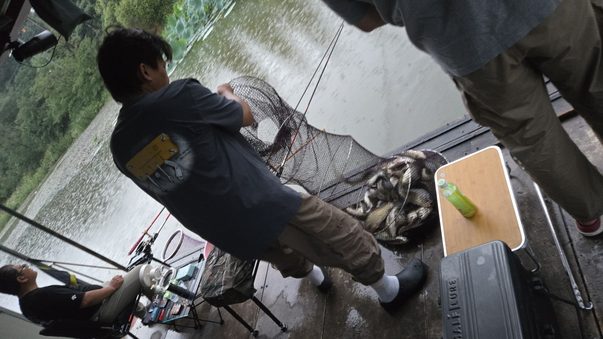 아산죽산지 8/31일 일요일 수중전 조황 입니다