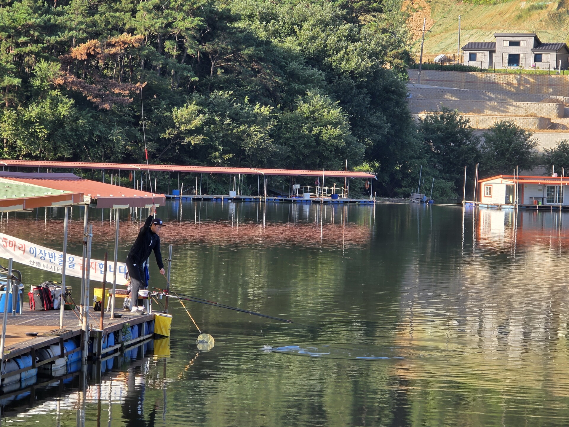 아산 산들낚시터 9월18일 붕어방류 및 조황